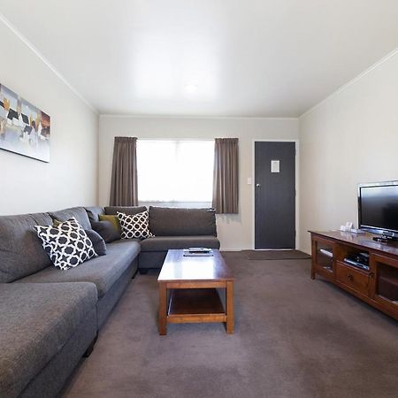 Colonial Court Motor Inn Tauranga Esterno foto