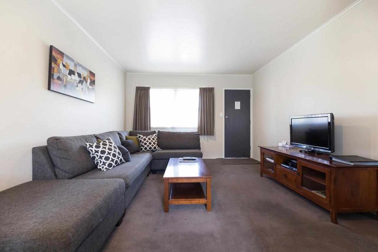 Colonial Court Motor Inn Tauranga Esterno foto