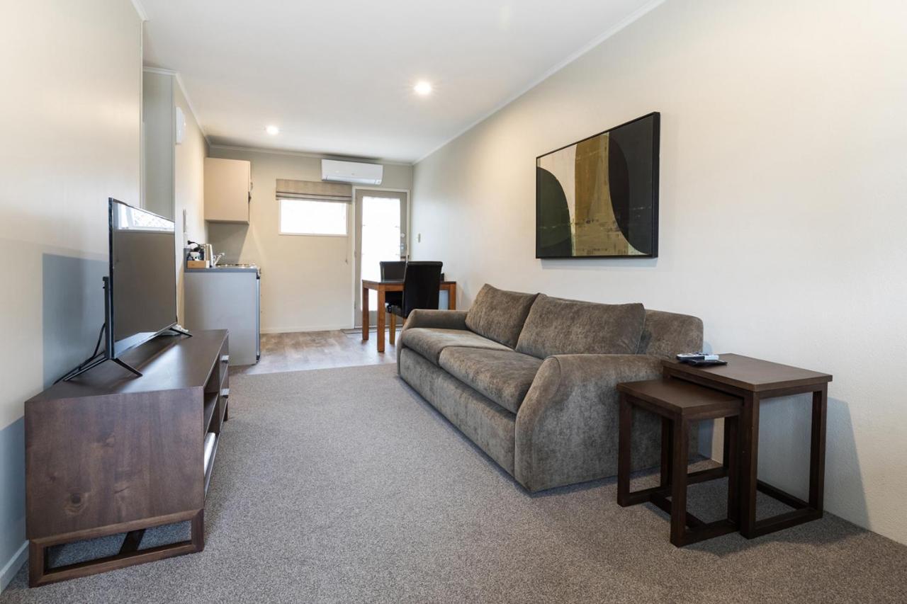 Colonial Court Motor Inn Tauranga Esterno foto